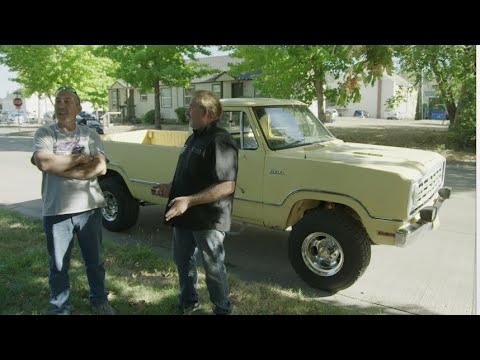 MARK & ROYAL VISIT THE OLD HOUSE MARK FOUND HIS '70 CHARGER