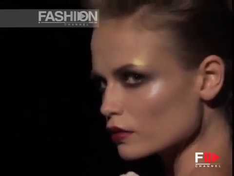 Fashion Show "Valentino" Autumn Winter 2006 / 2007 Haute Couture 3 of 4 by Fashion Channel