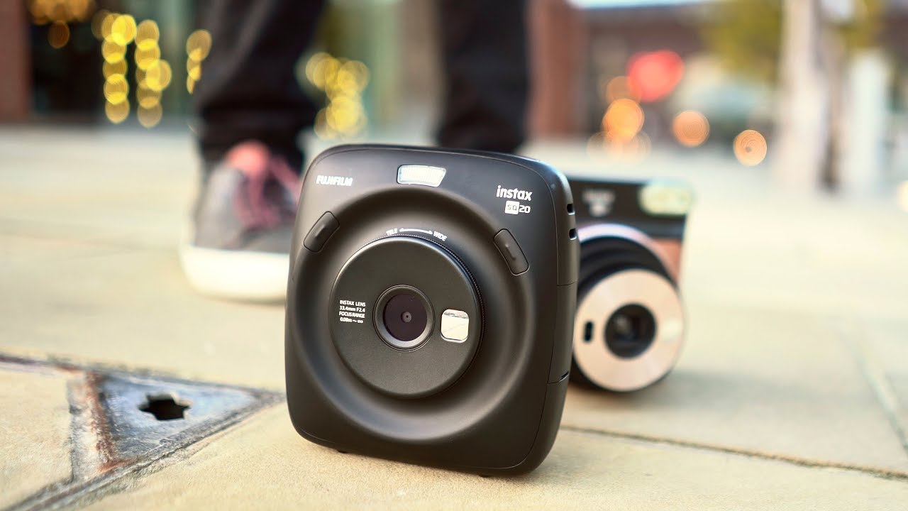Моментальная фотокамера Fujifilm Instax SQUARE SQ20 Black