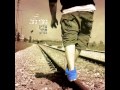 Belev Hamilchama Girssat Album