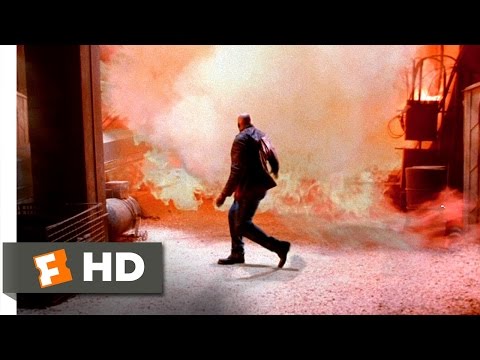 Chain Reaction (3/3) Movie CLIP - Up the Shaft (1996) HD