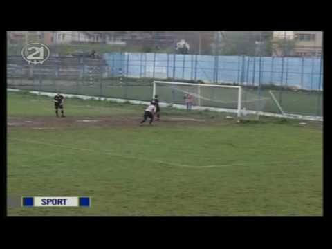 RAIFFEISEN SUPERLIGA E KOSOVES NE FUTBOLL 2009 2010 Java e 24-te Gjilani - Liria 2-0.mpg
