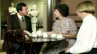Victoria Wood Episode 2 - The Library (Better Quality)
