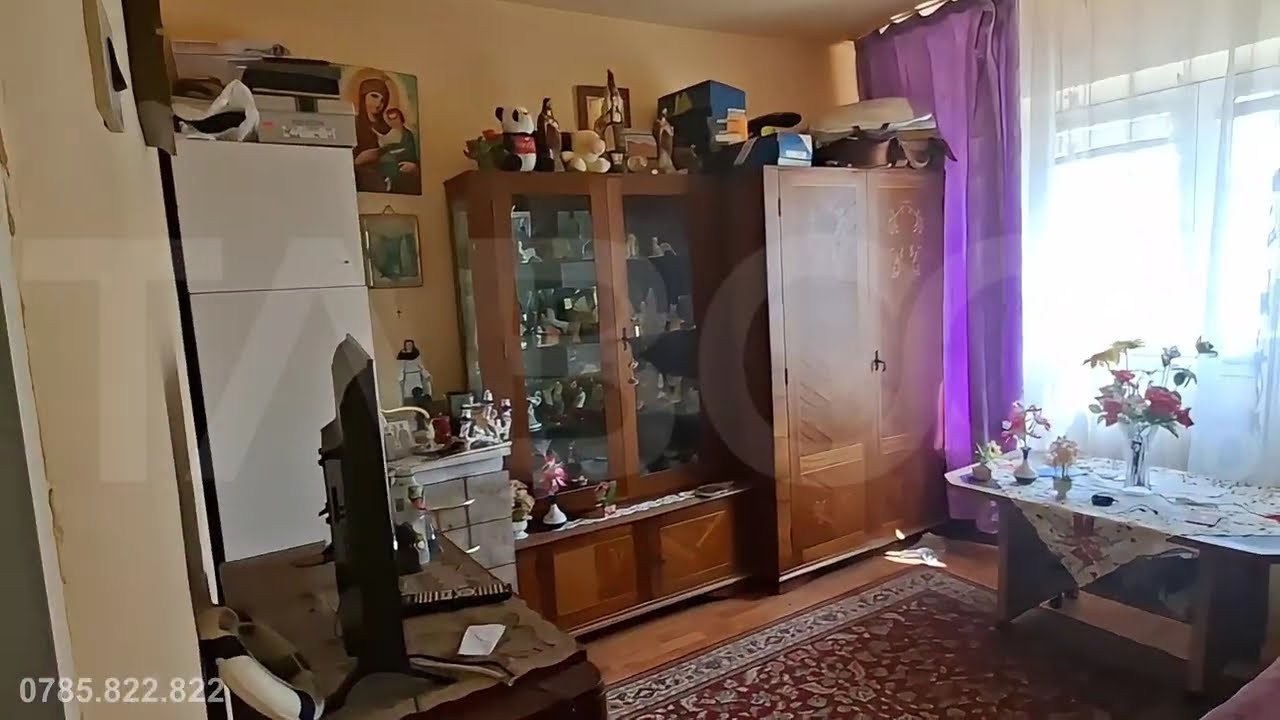 Apartament decomandat de vanzare 2 camere balcon pivnita - Video