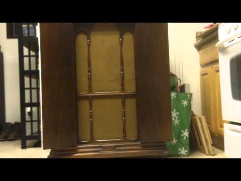 Victor Credenza plays Ain't It a Shame - Fats Domino