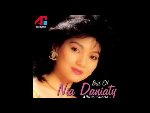 Nia Daniaty - Bimbang