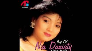 Download lagu Nia Daniaty Bimbang... mp3