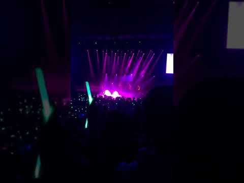 Shinee World V Los Angeles Fancam