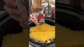 easiest way to make lasagna - in the crockpot! #easycooking #lasagna #crockpotrecipes #dinnerideas