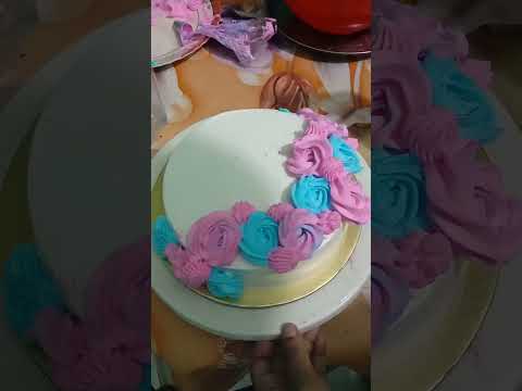simple vanilla cake decoration #ytshorts#viral cake 🎂🎂🎂🎂
