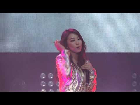 [Fancam] 140402 Sistar First Mini Concert in Hong Kong --- Bora kiss