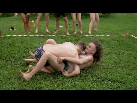 Singapūras Satīns - Attiecību Skaidrošana (OFFICIAL VIDEO)