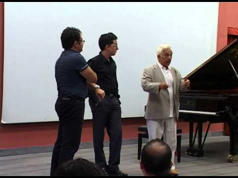 Ashkenazy e l'Accademia Pianistica Siciliana, Alberto Ferrro