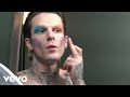 The Neighbourhood - Devil\'s Advocate (Lyric Video)