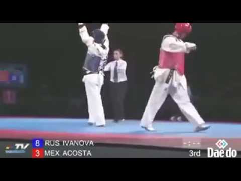 WORLD TAEKWONDO CHAMPION GIRL MAKES KO Aggressor IN THE STREET