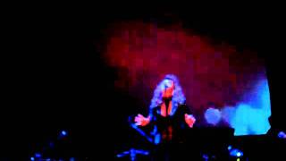 Melissa Auf Der Maur...XMADMX...!! -- Meet Me on the Dark Side --