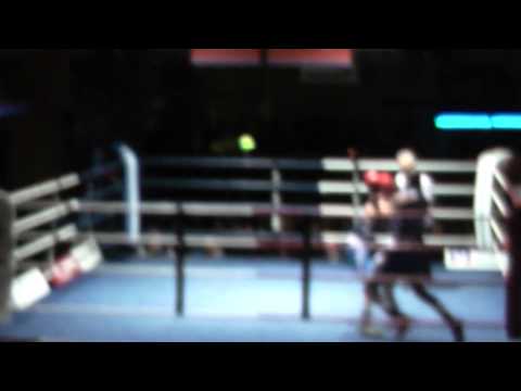 Dahinten Eugen vs.Clarenel Goyeram 1.Bundesliga Boxen