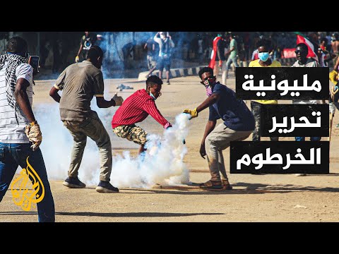 رغم الإجراءات الأمنية المشددة.. المتظاهرون يصلون إلى قلب الخرطوم