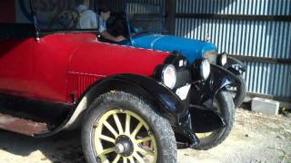 preview picture of video 'Rhinebeck Aerodrome vintage automobiles'