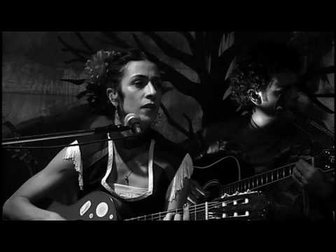 Velha Infância - Arnaldo Antunes e Tribalistas (Ao Vivo no Estúdio)