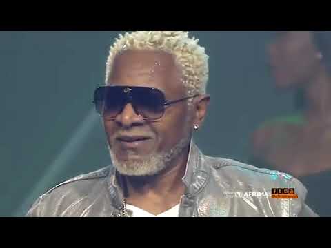 AWILO LONGOMBA LIVE ENERGETIC PERFORMANCE