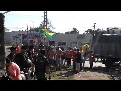 La barra de Las Mandarinas de brandsen