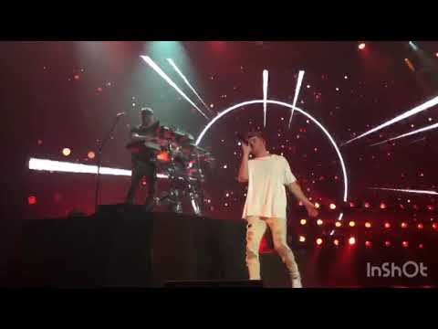"The Chainsmokers"live at the Wiltern(Part.2).Front Row