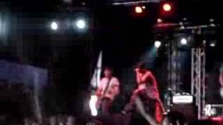 A WILHELM SCREAM - Die while we&#39;re young