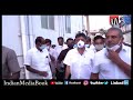 D K Shivakumar Slaps The Party Worker When He Went To Visit Former MP MadeGowda To The Hospital