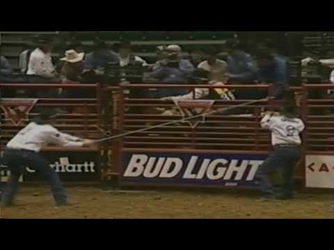 PBR 2000: Jesse Schellhamer becomes a hood ornament