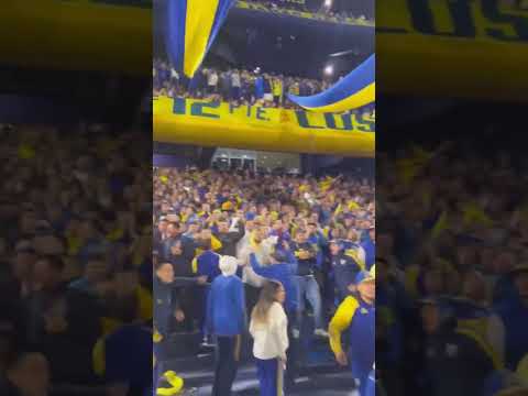 "Boca la 12 #futbol en su máxima expresión" Barra: La 12 • Club: Boca Juniors • País: Argentina