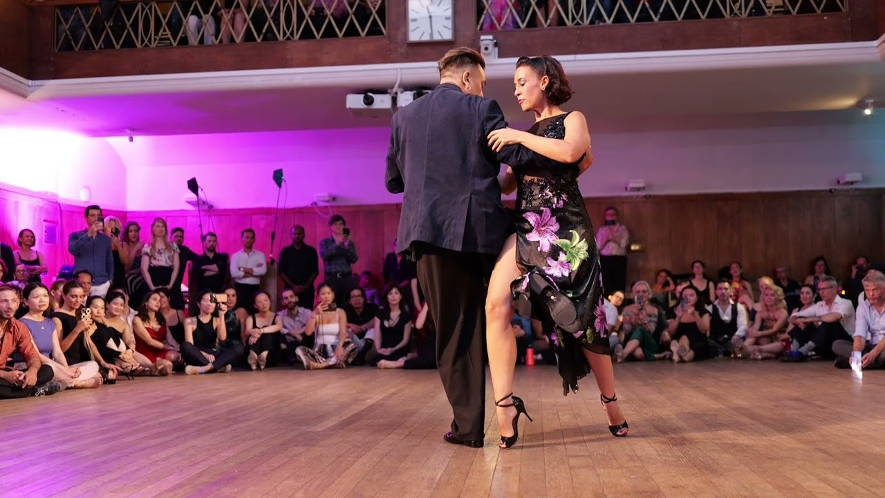 Video thumbnail for Chicho Frumboli & Juana Sepulveda performance 2 at Conway Hall