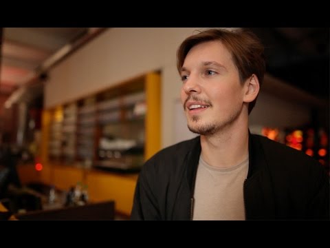 Easywriters TV „Hi5“ meets Kaind