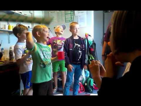 Na nogi pomiędzy guzem palce wody Rozpoznanie zatrzymania ustawień koślawego