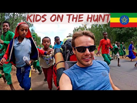 Wild ride: Kids chasing my bike in Ethiopia 🇪🇹 vA 40