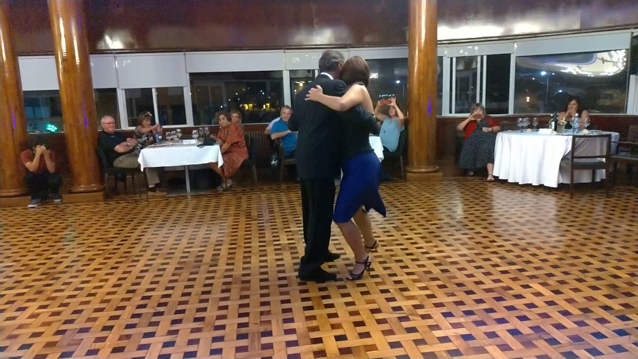 Diego Cornella y Laura Diez Actuacíon X Encuentro Tango en Galicia