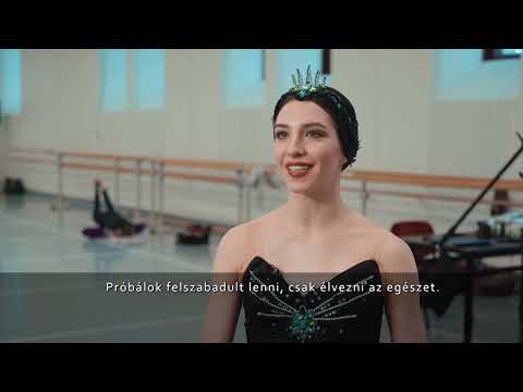 OperaCafé 20230507 - Beck Maria címlapfotózás