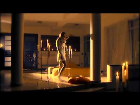 ET - NA BOŽIĆ SAMA  (official video)