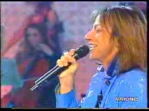 Gianna Nannini e Gianni Morandi IN GINOCCHIO DA TE