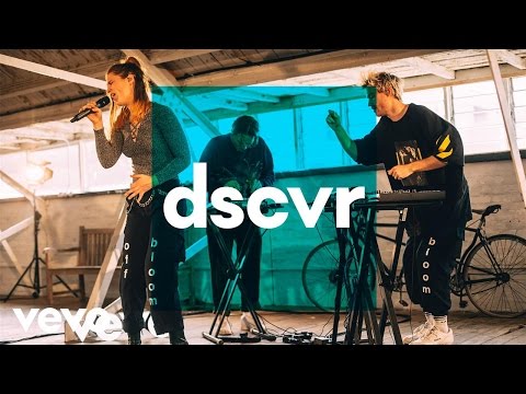 Off Bloom - Falcon Eye - Vevo dscvr (Live)