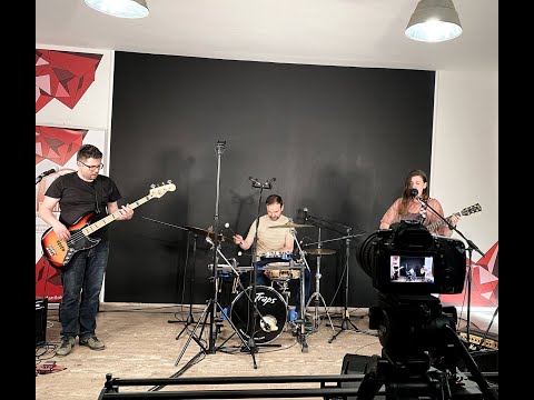 Stroberiz | Tvoja (Uživo u Skladištu)