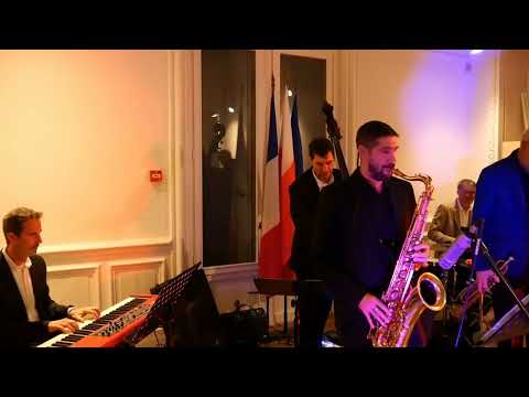 Dear old stockholm (Traditionnel interprété par le New Moanin' house Quintet)