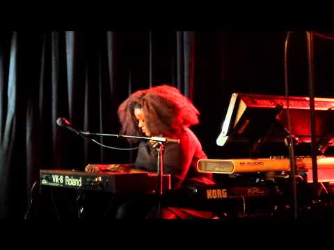 Lynette Williams Solos at Goapele show in ATL