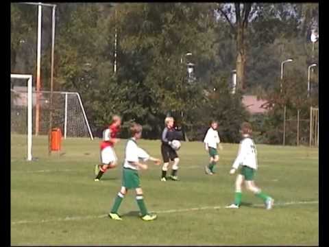 vv de Fendert D1 Fijnaart begint competitie met overwinning op BSC.