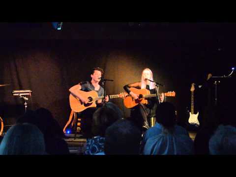 Nathalie Hansen & Johannes Jaeschke - I'm not the only one