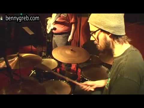 Benny Greb - Drumsolo February 2010 / at "3erGezimmeR" gig