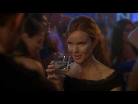 Bree And Renee Go To A Bar, Renee Leaves With Keith - Desperate Housewives 7x03 Scene