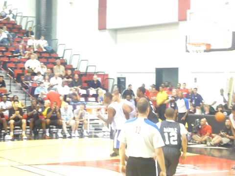 John Wall v Jeremy Lin.MOV