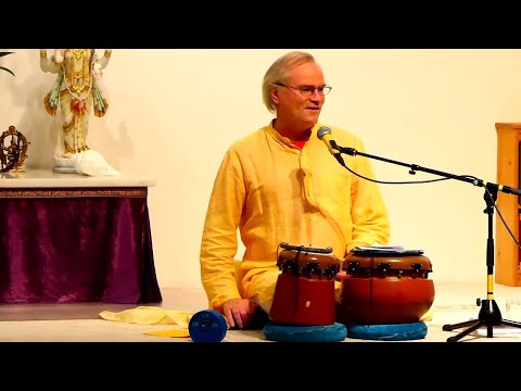 Satsang - Kirtan, Mantra und Arati mit Sukadev  - Yoga Vidya Live 07:00 Uhr- 26.05.2021