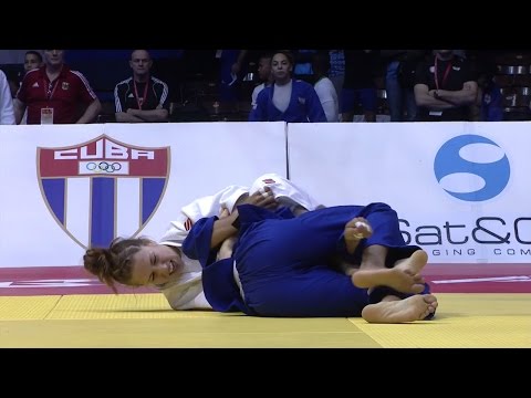women judo armbar 3